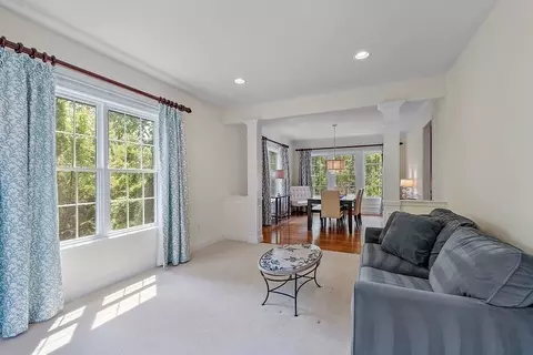 25 Robin Hill Rd, Danvers, MA 01923 photo 3