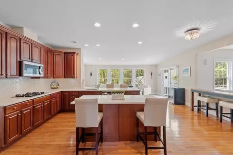 25 Robin Hill Rd, Danvers, MA 01923 photo 5
