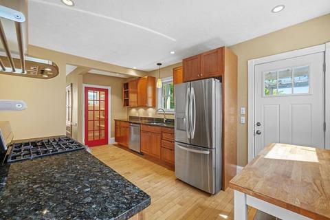 208 May St, Worcester, MA 01606 photo 19