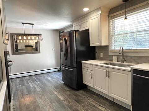 21 Nokomis St, Springfield, MA 01109 photo 12