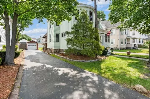 8 Ernest St, Saugus, MA 01906 photo 3