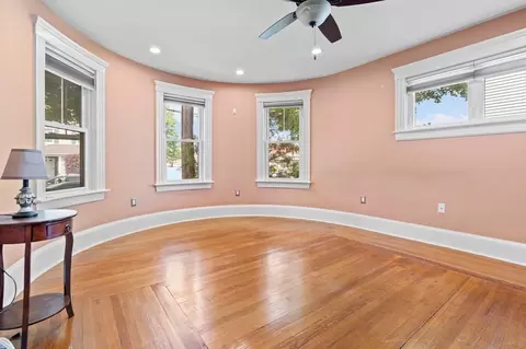 8 Ernest St, Saugus, MA 01906 photo 7