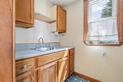 8 Ernest St, Saugus, MA 01906 photo 11