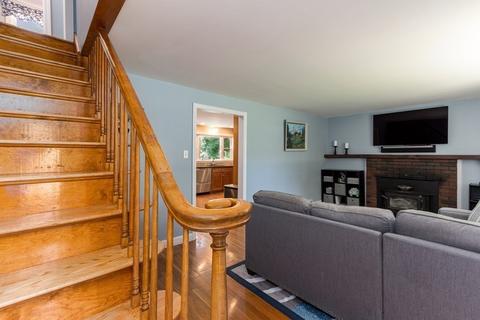 39 Pollard Dr, Millis, MA 02054 photo 16