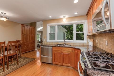 39 Pollard Dr, Millis, MA 02054 photo 3