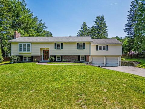 23 South St, Concord, MA 01742