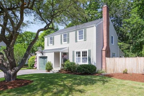 10 Stagg Dr, Natick, MA 01760