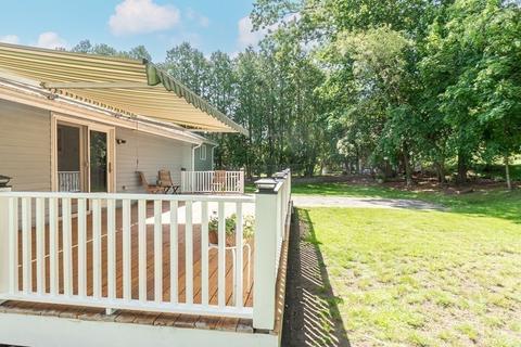 40 Roosevelt Ave, Danvers, MA 01923 photo 25