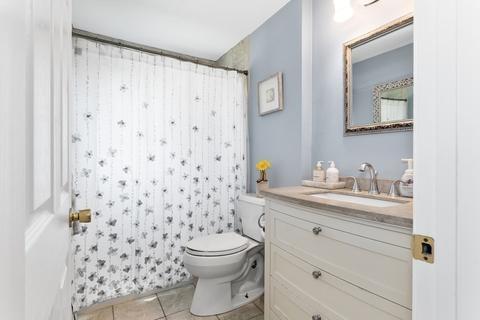 40 Roosevelt Ave, Danvers, MA 01923 photo 5