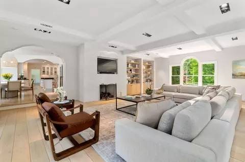 82 Sargent Rd, Brookline, MA 02445 photo 11
