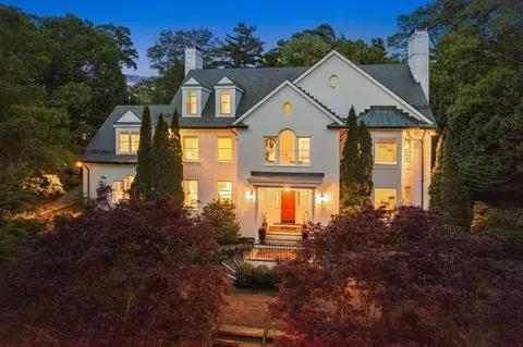 82 Sargent Rd, Brookline, MA 02445