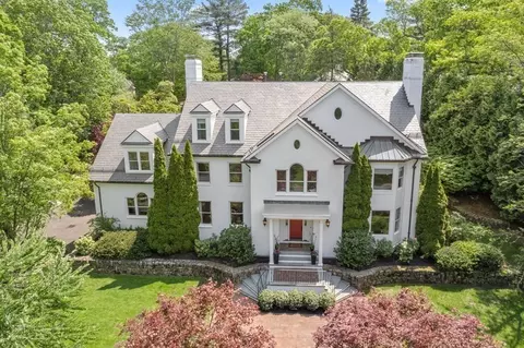 82 Sargent Rd, Brookline, MA 02445 photo 3