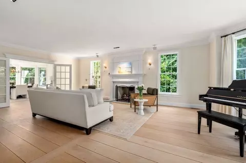 82 Sargent Rd, Brookline, MA 02445 photo 8