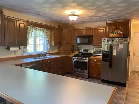 19 Tanner Ln, Fairhaven, MA 02719 photo 15