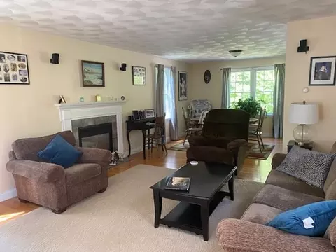 19 Tanner Ln, Fairhaven, MA 02719 photo 11
