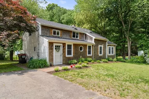 377 Elm St E, Raynham, MA 02767 photo 1