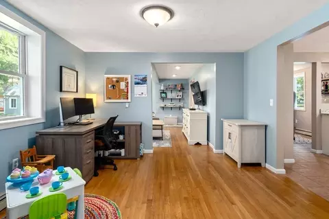 377 Elm St E, Raynham, MA 02767 photo 18