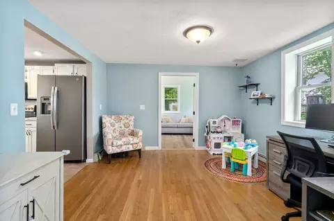 377 Elm St E, Raynham, MA 02767 photo 16