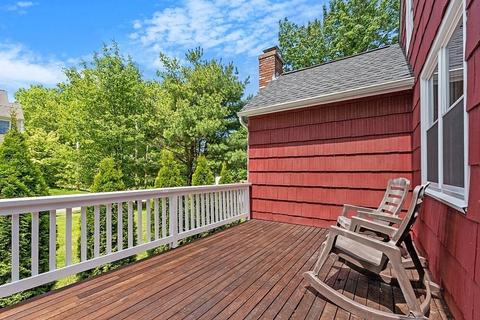 2 Crest Ave, Worcester, MA 01607 photo 4