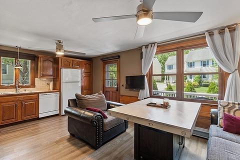 2 Crest Ave, Worcester, MA 01607 photo 13