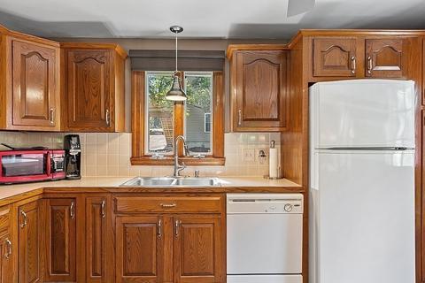 2 Crest Ave, Worcester, MA 01607 photo 10