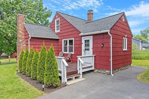 2 Crest Ave, Worcester, MA 01607 photo 3