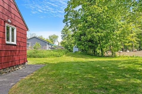 2 Crest Ave, Worcester, MA 01607 photo 8