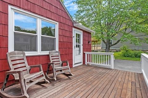 2 Crest Ave, Worcester, MA 01607 photo 5