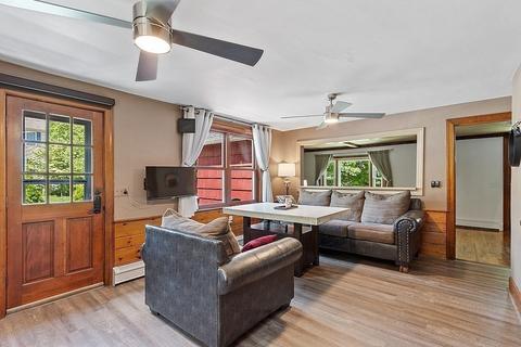 2 Crest Ave, Worcester, MA 01607 photo 12