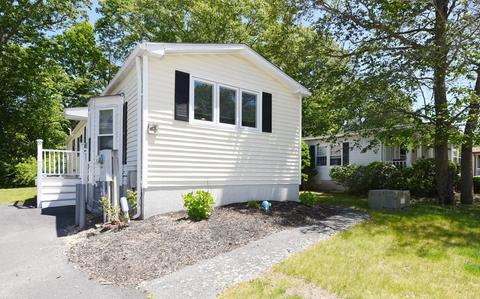4 Baywood St, Rockland, MA 02370