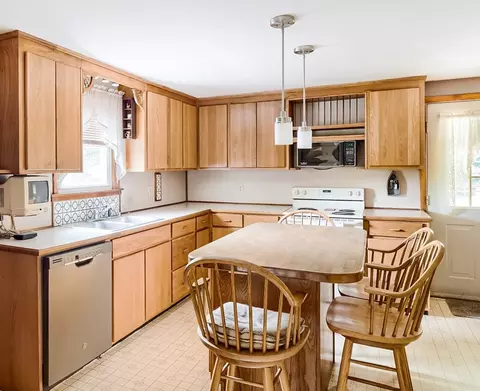 6 Pond Dr, Ashburnham, MA 01430 photo 12