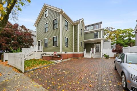 61 Myrtle St #3, Somerville, MA 02145