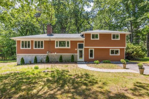 41 Robbins Rd, Sudbury, MA 01776