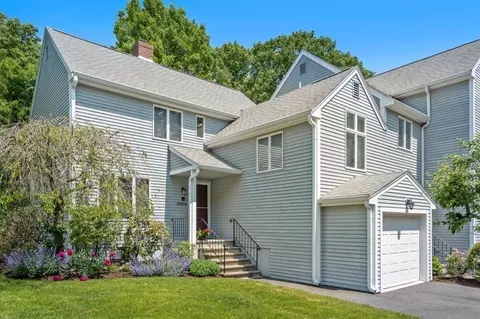 305 Winchester St #A, Newton, MA 02461