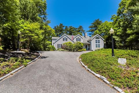 66 Carlisle Dr, Barnstable, MA 02655