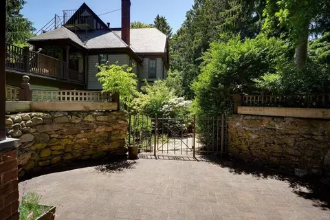 1000 Centre St #2, Jamaica Plain, MA 02130 photo 2