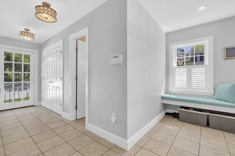 2 Hillcrest Rd, Marblehead, MA 01945 photo 16