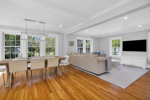 2 Hillcrest Rd, Marblehead, MA 01945 photo 4