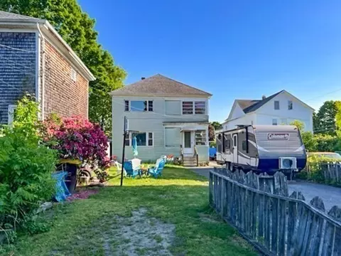 153 Field St, Fall River, MA 02721 photo 3