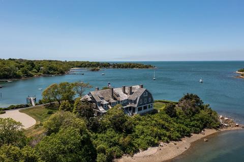 314 Quissett Ave, Falmouth, MA 02543