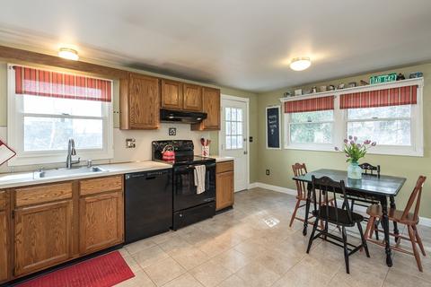 13 High St, Ayer, MA 01432 photo 2