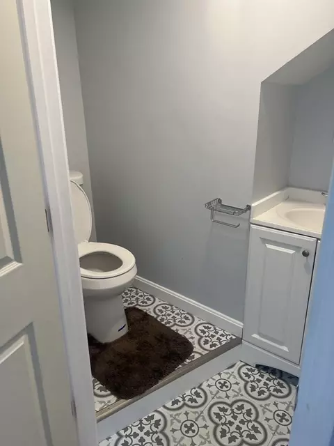 73 Brow, Fall River, MA 02721 photo 8
