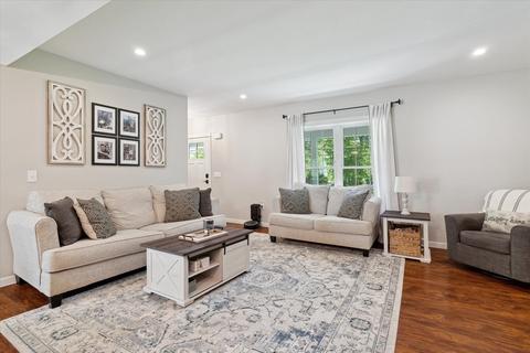 1561 Main St, Acushnet, MA 02743 photo 12
