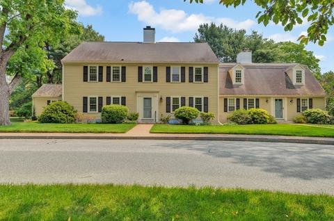4 Muster Ct #4, Lexington, MA 02420