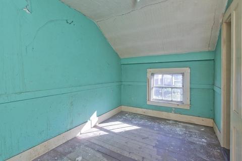 14-16 Hampton Ter, Easthampton, MA 01027 photo 17