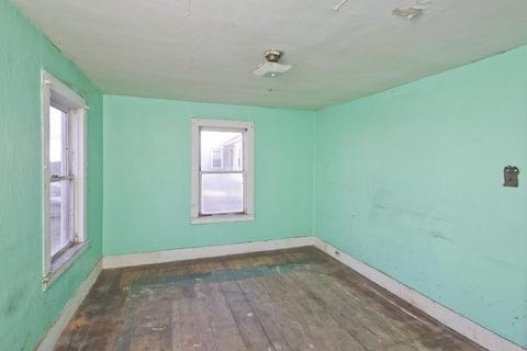 14-16 Hampton Ter, Easthampton, MA 01027 photo 29