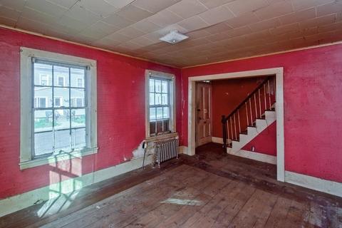 14-16 Hampton Ter, Easthampton, MA 01027 photo 12