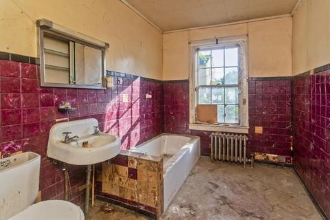 14-16 Hampton Ter, Easthampton, MA 01027 photo 10
