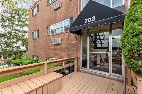 703 Adams St #16, Boston, MA 02122