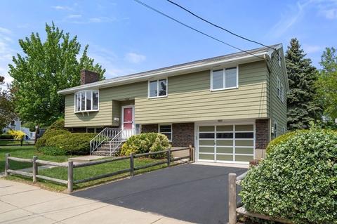 54 Rich St, Malden, MA 02148